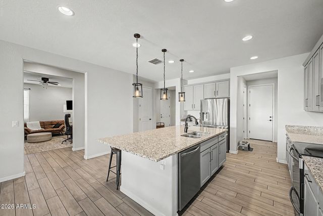 5060 N 84TH Drive, Glendale, AZ 85305
