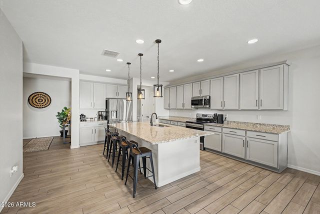 5060 N 84TH Drive, Glendale, AZ 85305