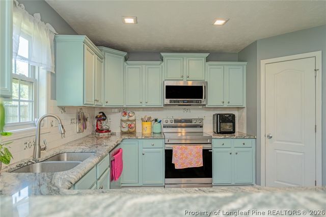 119 Flag Lane, Raeford, NC 28376