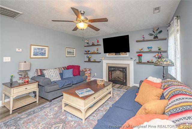 119 Flag Lane, Raeford, NC 28376