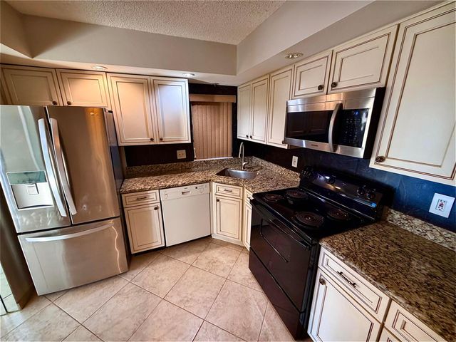 8657 W Boca Glades Blvd Boulevard W C, Boca Raton, FL 33434