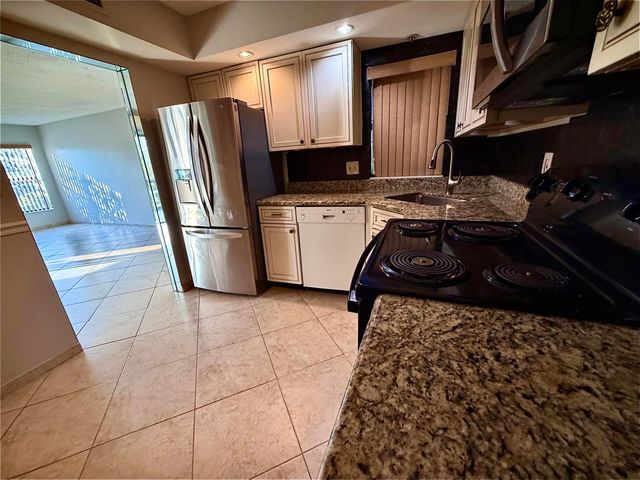 8657 W Boca Glades Blvd Boulevard W C, Boca Raton, FL 33434