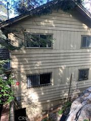 608 Arrowhead Villa Road, Lake Arrowhead, CA 92352