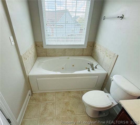 5802 Kessinger Court, Hope Mills, NC 28348