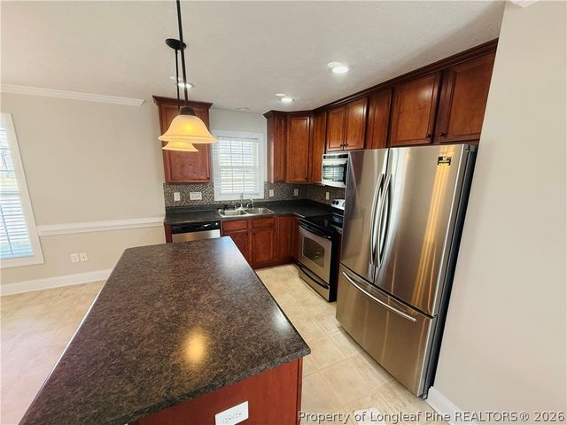 5802 Kessinger Court, Hope Mills, NC 28348