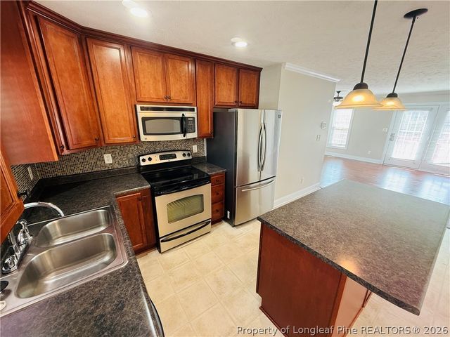 5802 Kessinger Court, Hope Mills, NC 28348
