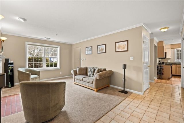 31 Pintail Rd 31, Walpole, MA 02081