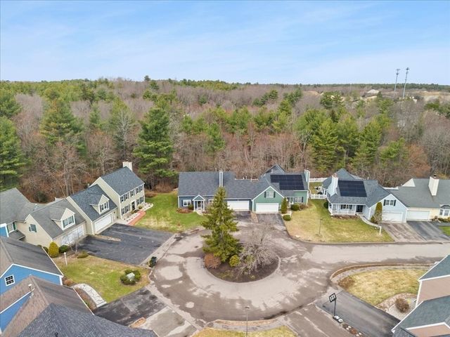 31 Pintail Rd 31, Walpole, MA 02081