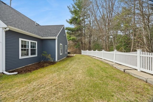 31 Pintail Rd 31, Walpole, MA 02081
