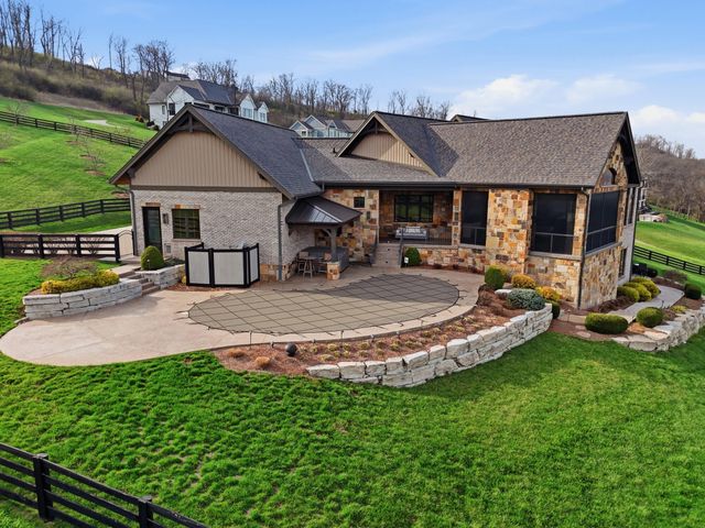 1 Rivers Pointe Drive, Hebron, KY 41048
