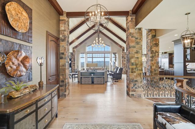 1 Rivers Pointe Drive, Hebron, KY 41048