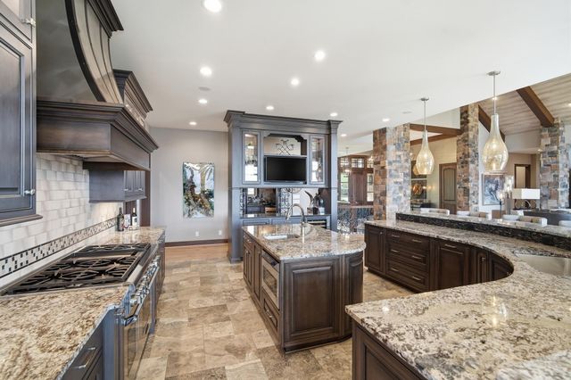 1 Rivers Pointe Drive, Hebron, KY 41048