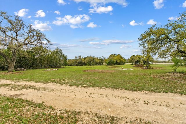 107 E. Flying Owl DR, Johnson City, TX 78636