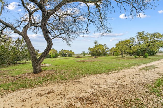 107 E. Flying Owl DR, Johnson City, TX 78636
