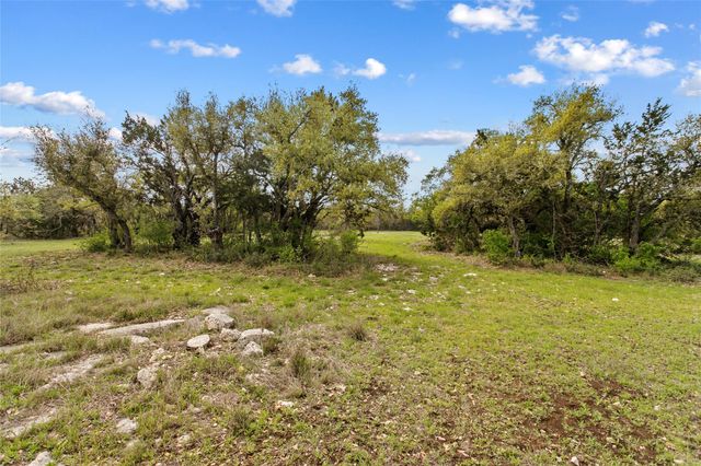 107 E. Flying Owl DR, Johnson City, TX 78636