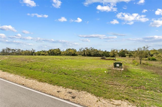 107 E. Flying Owl DR, Johnson City, TX 78636