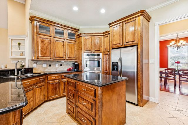 2217 Bernie Avenue, Rosenberg, TX 77471