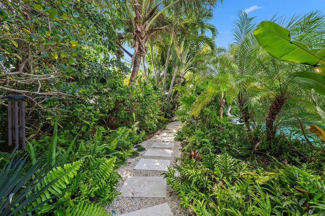7704 Martin Avenue, West Palm Beach, FL 33405
