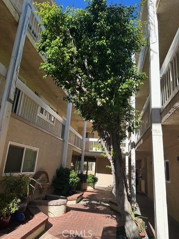 4807 Beck Avenue 4, Valley Village, CA 91601