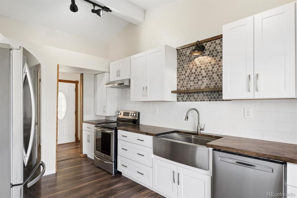 13805 W 82nd Avenue, Arvada, CO 80005