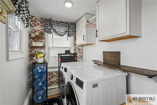 6 Thomas Street, Sayreville, NJ 08872