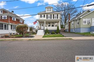 6 Thomas Street, Sayreville, NJ 08872