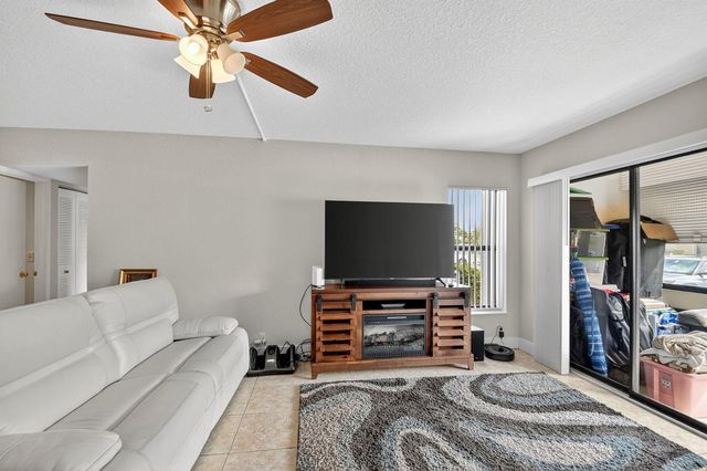 815 Sky Pine Way B1, Greenacres, FL 33415