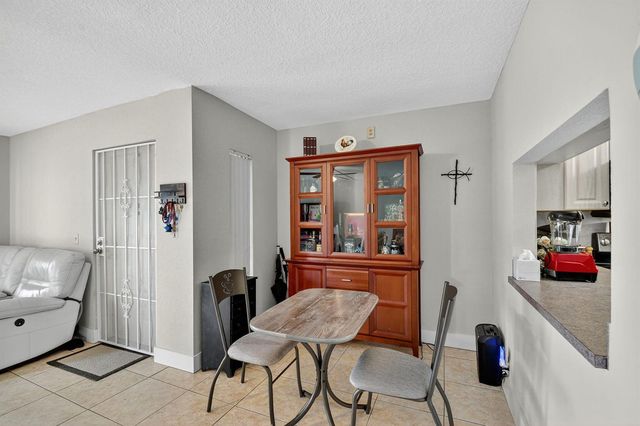 815 Sky Pine Way B1, Greenacres, FL 33415