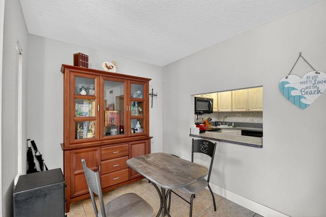 815 Sky Pine Way B1, Greenacres, FL 33415