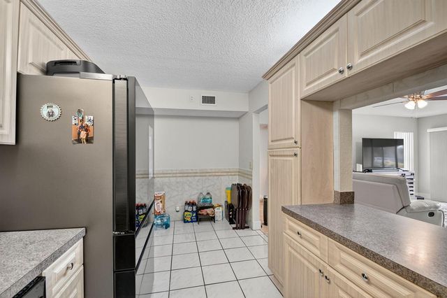 815 Sky Pine Way B1, Greenacres, FL 33415