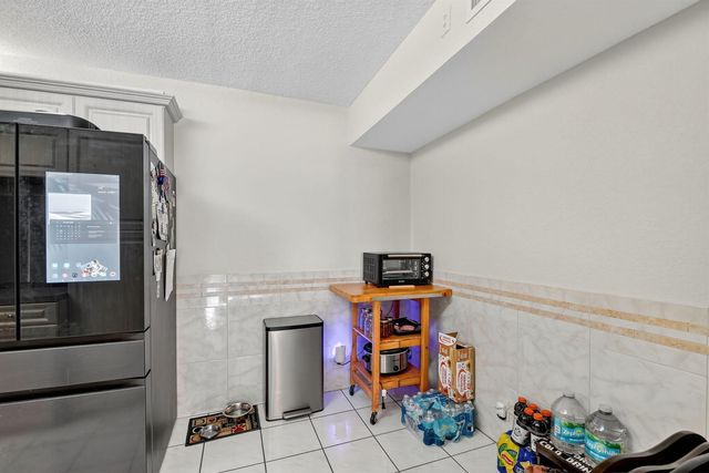 815 Sky Pine Way B1, Greenacres, FL 33415
