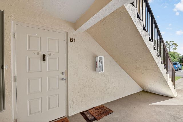 815 Sky Pine Way B1, Greenacres, FL 33415