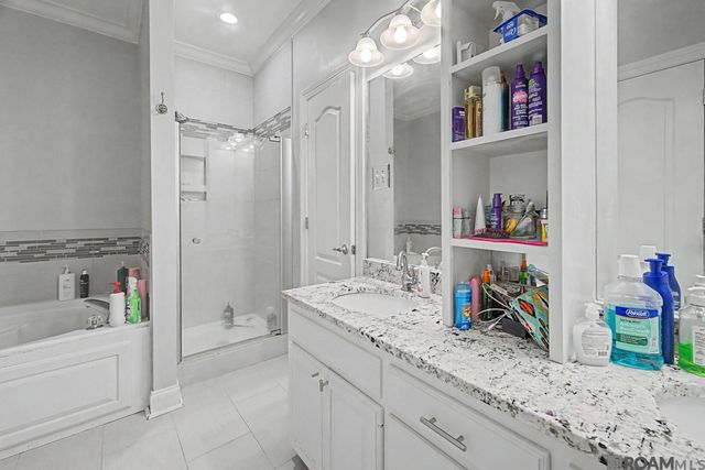 9305 Rue De Benoit, Denham Springs, LA 70706