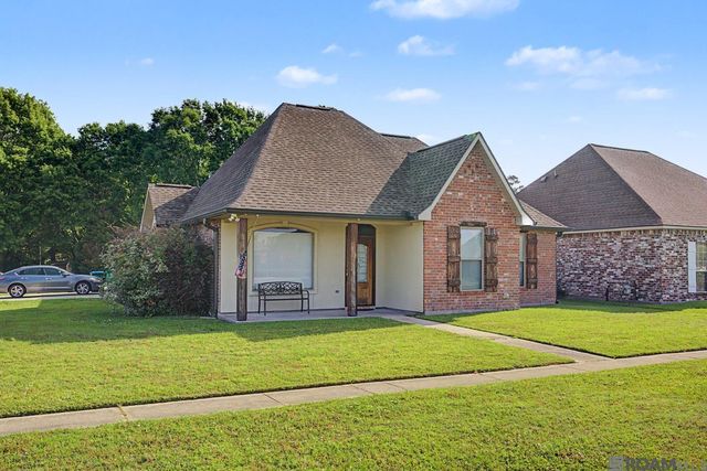 9305 Rue De Benoit, Denham Springs, LA 70706