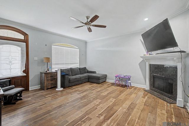 9305 Rue De Benoit, Denham Springs, LA 70706