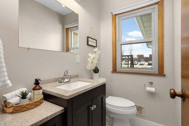 3020 Woodlark Lane, Eagan, MN 55121