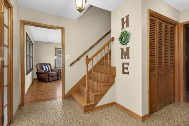 3020 Woodlark Lane, Eagan, MN 55121