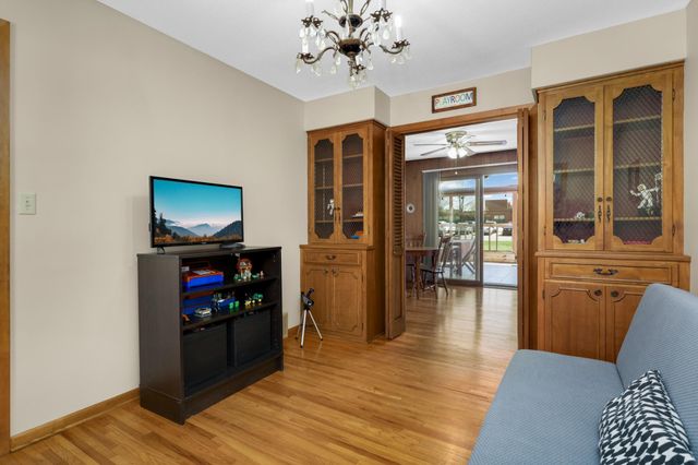 3020 Woodlark Lane, Eagan, MN 55121