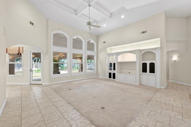 6660 N St Catherine Court, Fresno, CA 93711