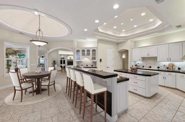 6660 N St Catherine Court, Fresno, CA 93711