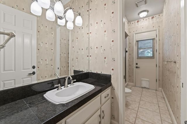 6660 N St Catherine Court, Fresno, CA 93711