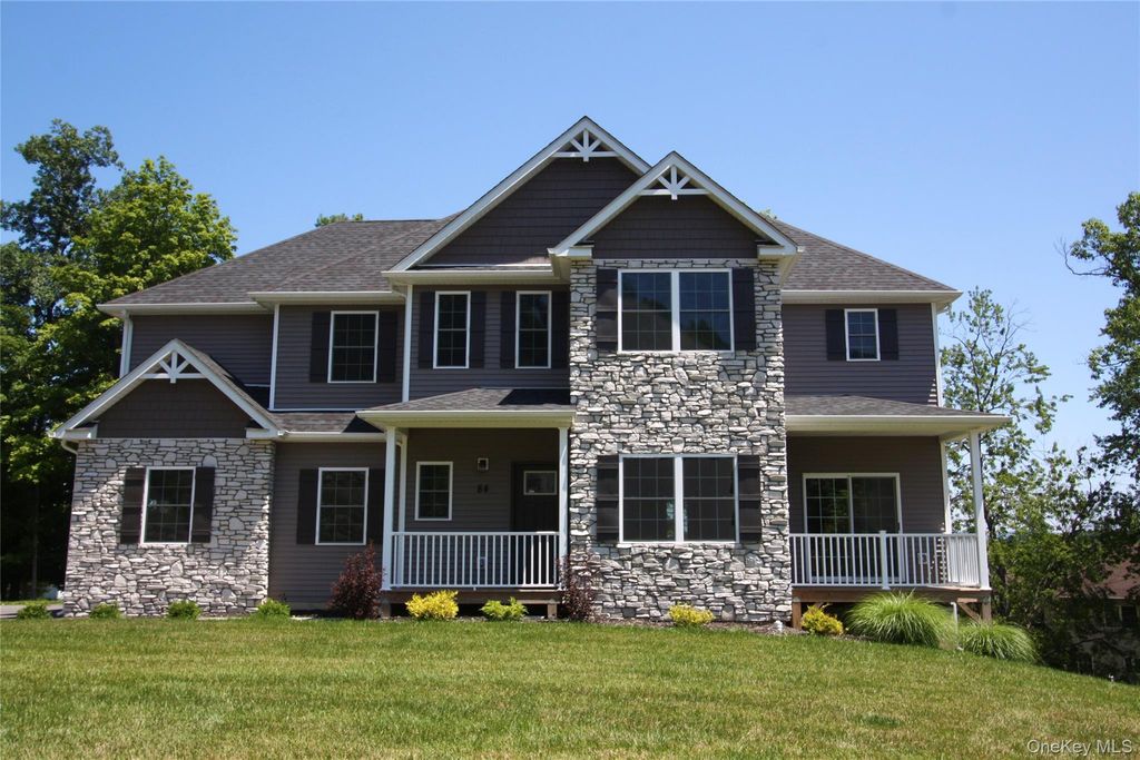 84 Frank Street, New Windsor, NY 12553 — exterior
