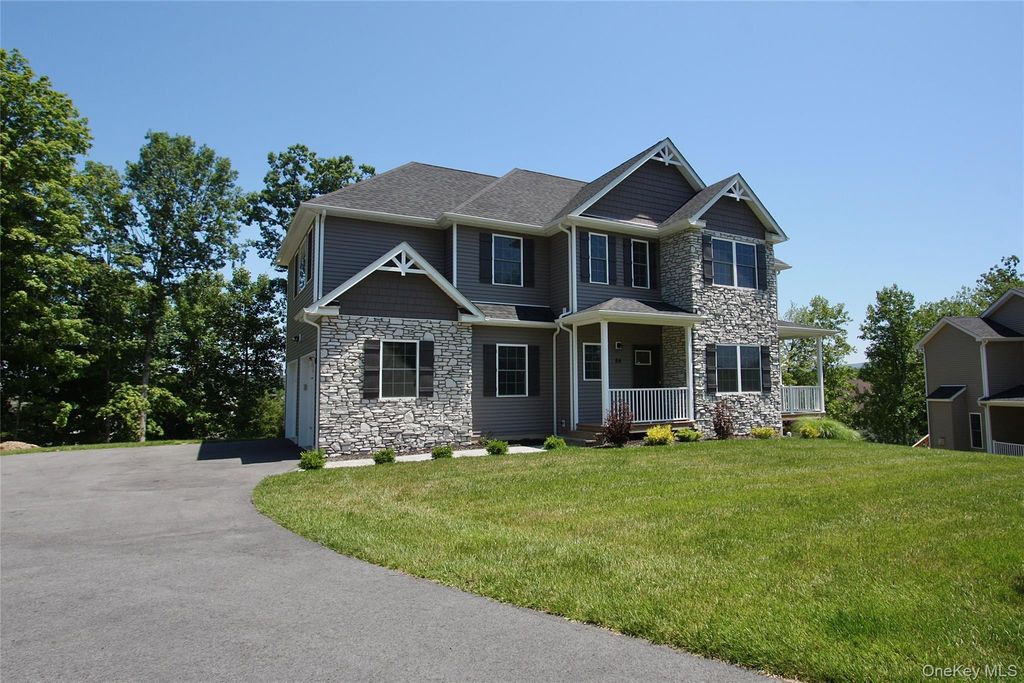 84 Frank Street, New Windsor, NY 12553 — photo 2