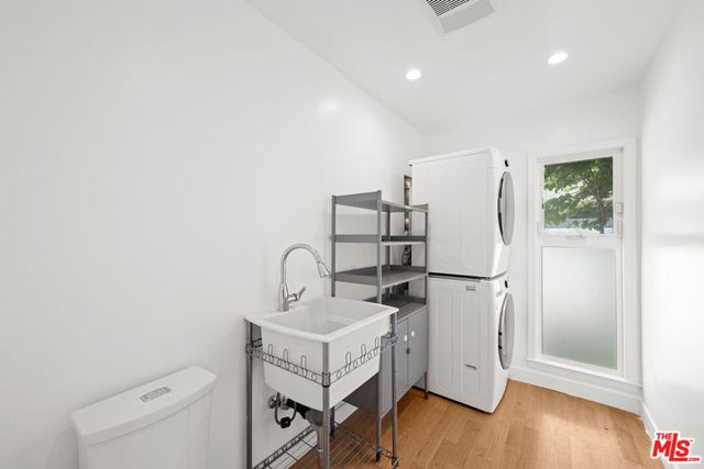 10625 Esther Avenue, Los Angeles, CA 90064
