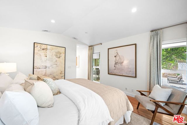 10625 Esther Avenue, Los Angeles, CA 90064
