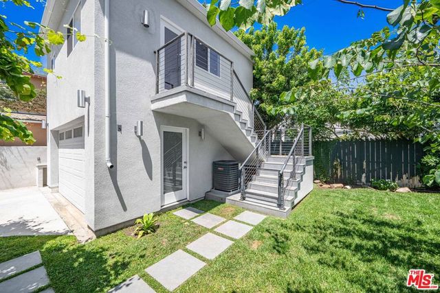 10625 Esther Avenue, Los Angeles, CA 90064