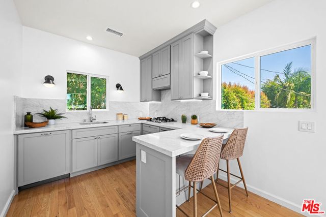 10625 Esther Avenue, Los Angeles, CA 90064