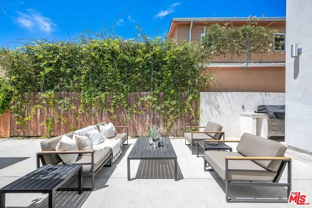 10625 Esther Avenue, Los Angeles, CA 90064