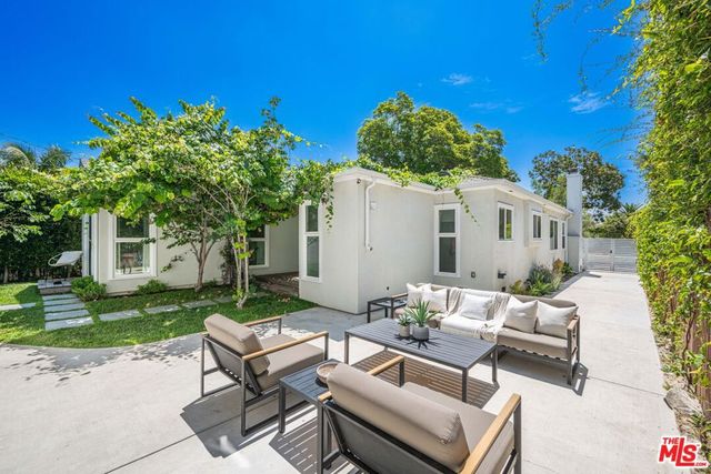 10625 Esther Avenue, Los Angeles, CA 90064