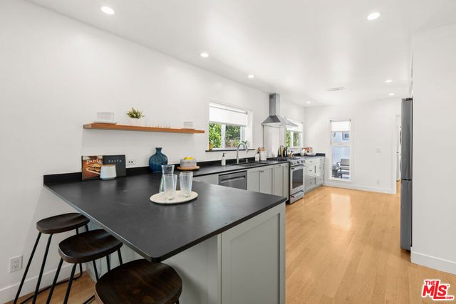 10625 Esther Avenue, Los Angeles, CA 90064
